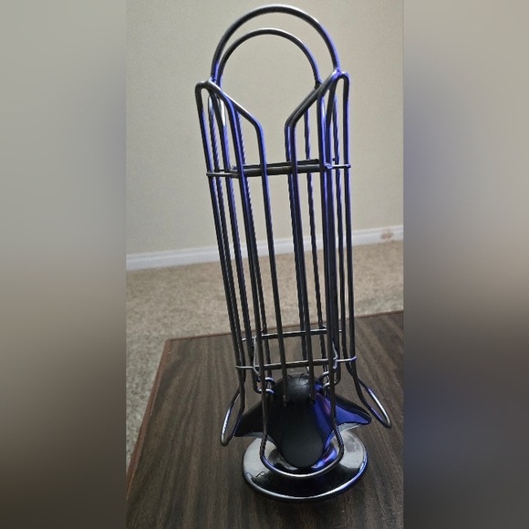 Metal Wire Holder - Picture 2 of 2